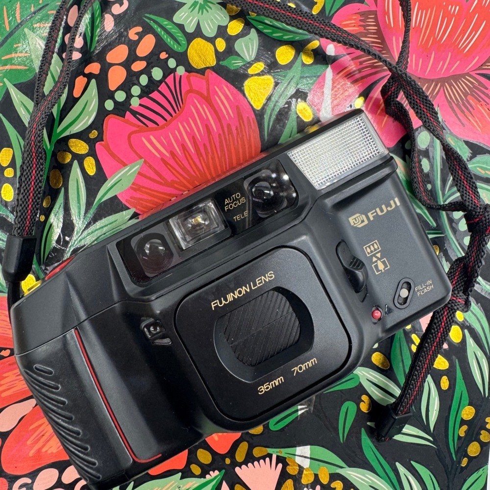 Fuji DL-400 Tele 35mm Film Camera Fujinon 35mm 70mm Dual Lens Point and Shoot